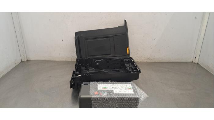 Ensemble cric Peugeot Traveller