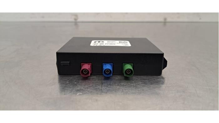 Antenne amplificateur Peugeot Rifter