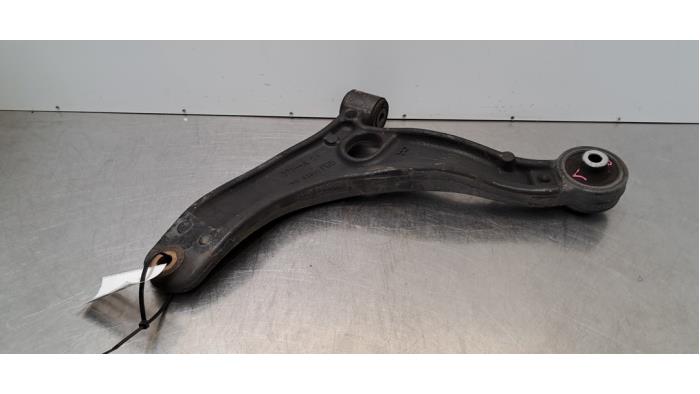 Bras de suspension avant droit Renault Master