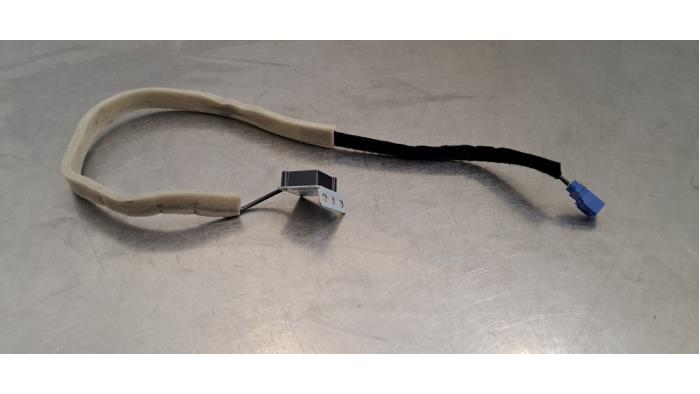 Antenne amplificateur Renault Master