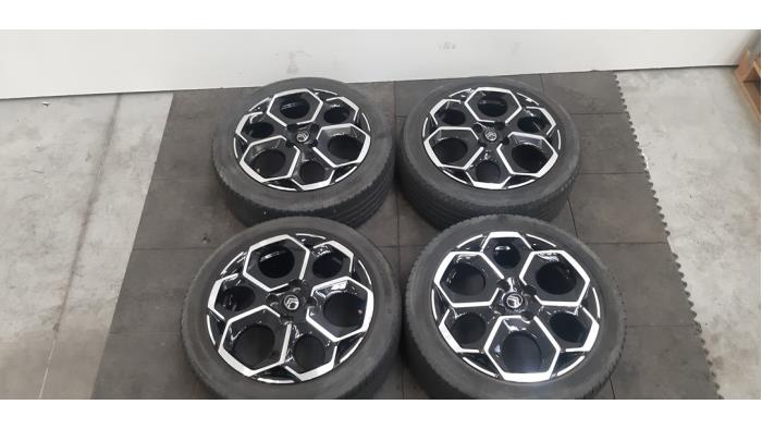 Kit jantes + pneumatiques Citroen C3