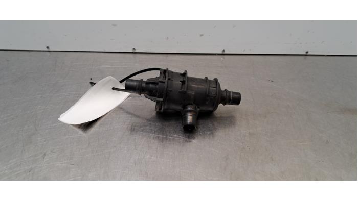 Boîtier thermostat Renault Trafic