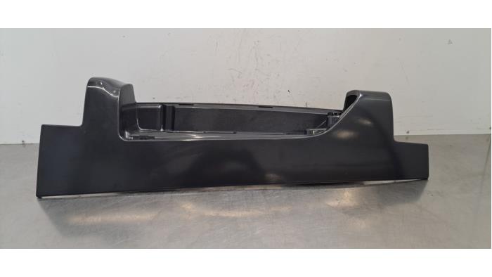 Bord feu arrière droit Renault Trafic