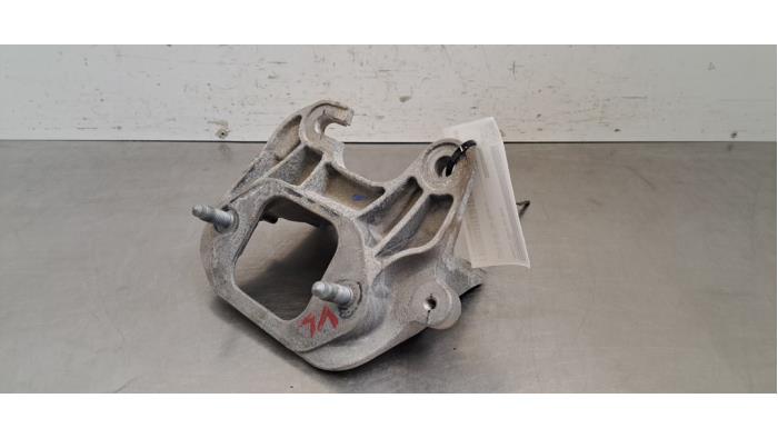 Support moteur Renault Trafic