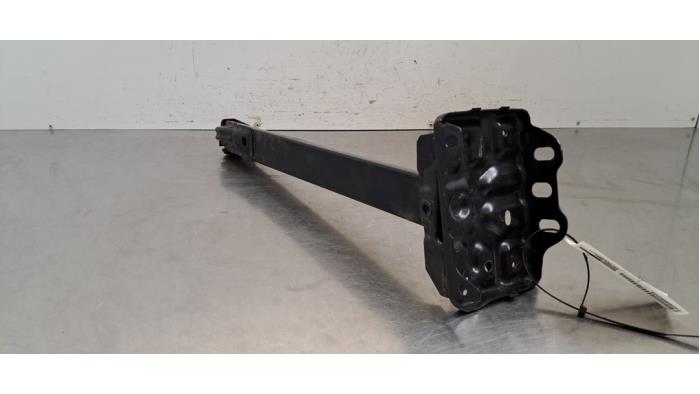 Support partie avant Opel Astra