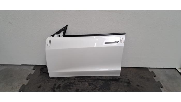 Portière 4portes avant gauche Tesla Model 3