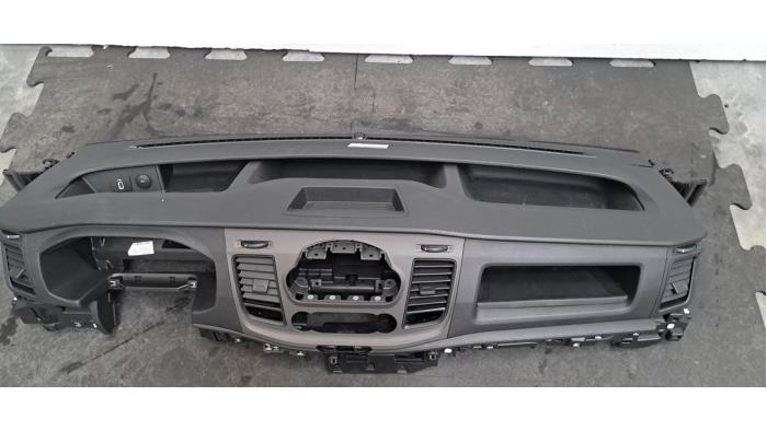 Tableau de bord Ford Transit