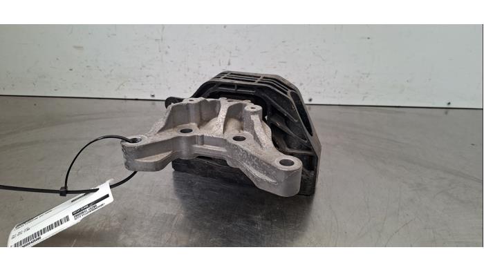 Support moteur Lancia Y(Psilon)