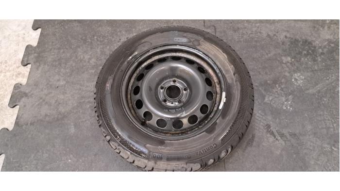 Roue de secours Toyota Pro-Ace