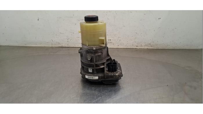 Pompe direction assistée Renault Trafic