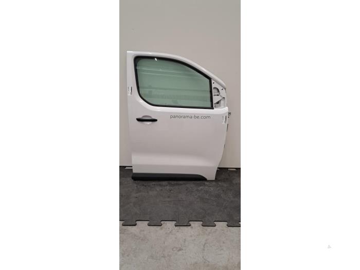 Portière 4portes avant droite Toyota Pro-Ace
