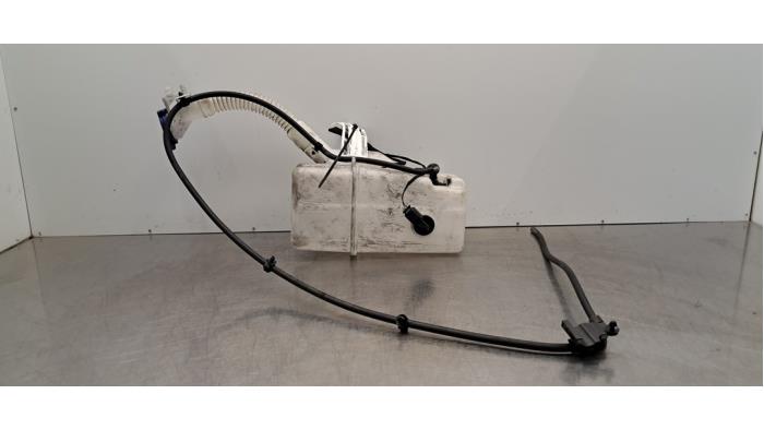 Réservoir lave-glace avant Mercedes A-Klasse