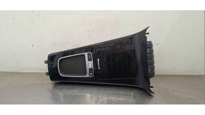 Console centrale Mercedes CLA