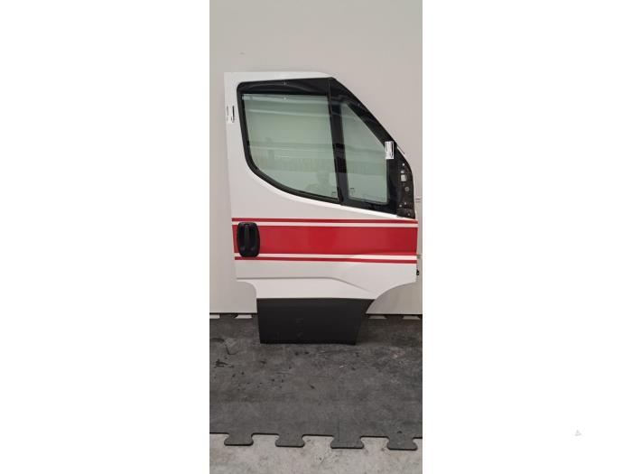 Portière 4portes avant droite Iveco New Daily