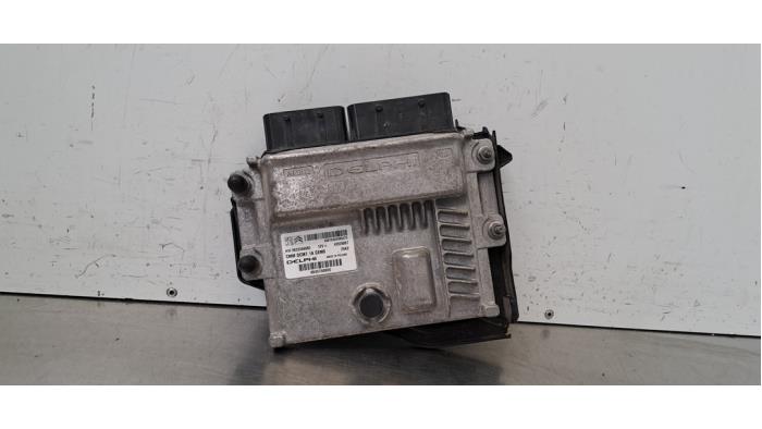 Ordinateur gestion moteur Toyota Pro-Ace
