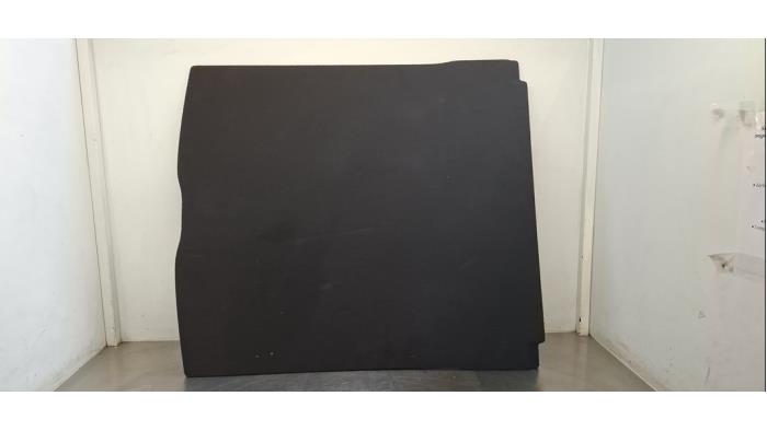 Coffre tapis Mercedes CLA