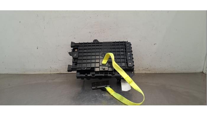 Boîtier de batterie Mercedes CLA