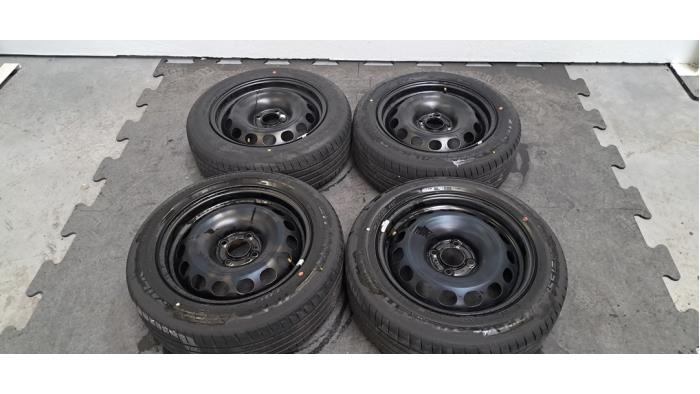Kit jantes + pneumatiques Citroen C3