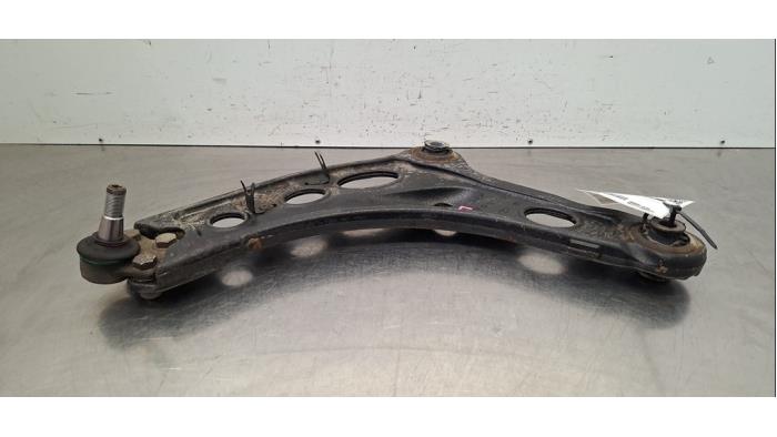 Bras de suspension avant gauche Renault Trafic