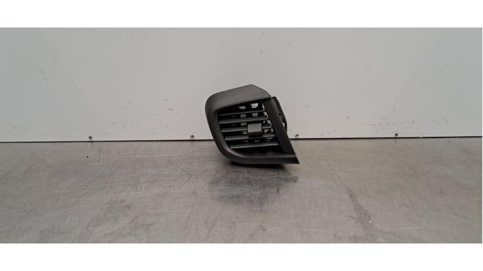 Grille aération tableau de bord Opel Vivaro