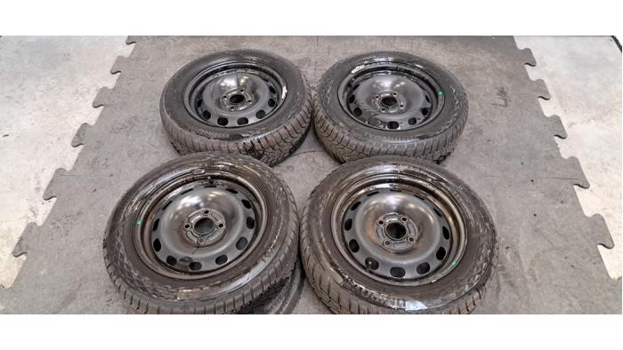 Kit jantes + pneus d'hivers Ford Transit Courier