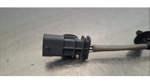 Lambda Sonde van een Peugeot 5008 III (KA/KB/KC) 1.6 16V Plug-in Hybrid 195 2024