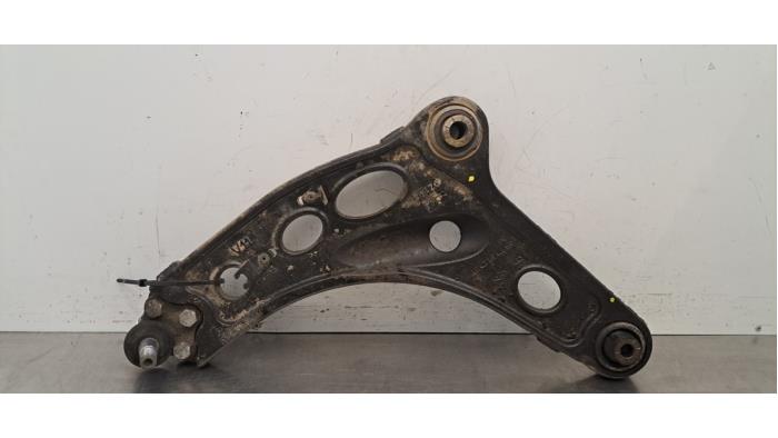 Bras de suspension avant gauche Renault Trafic