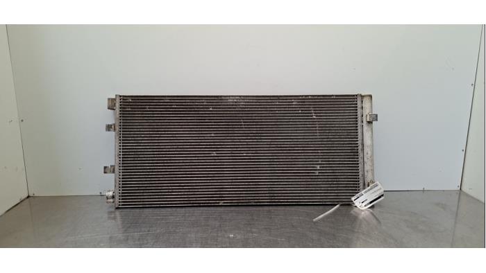 Condensateur clim Opel Movano