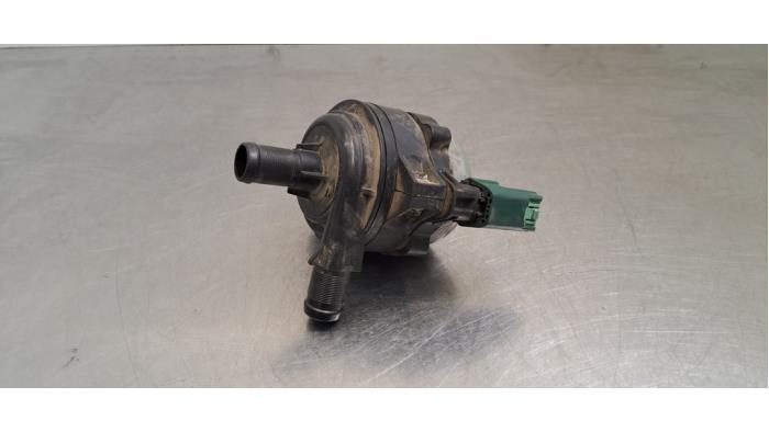 Pompe à eau supplémentaire Opel Movano