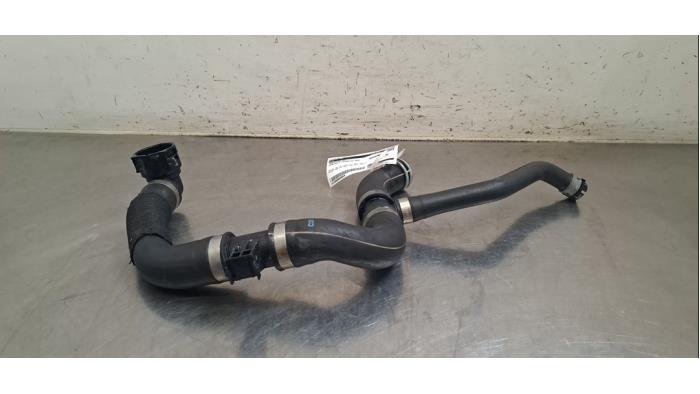 Tuyau radiateur Mercedes A-Klasse