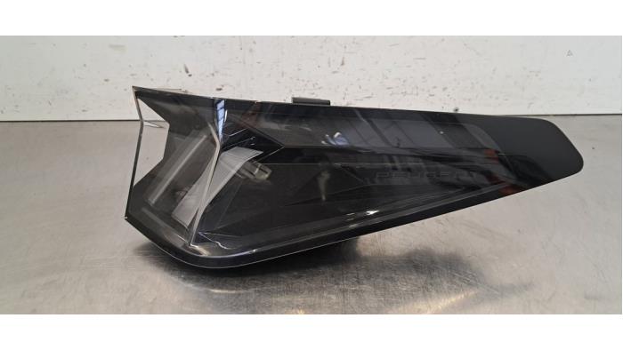 Feu arrière droit Peugeot 5008