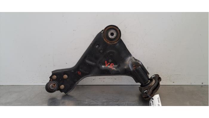 Bras de suspension avant droit Mercedes Vito