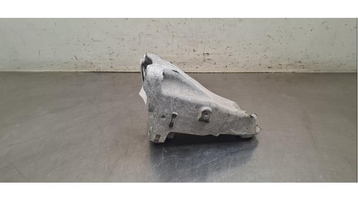 Support moteur Mercedes Vito