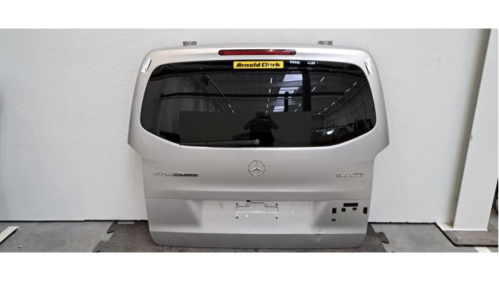 Hayon Mercedes Vito