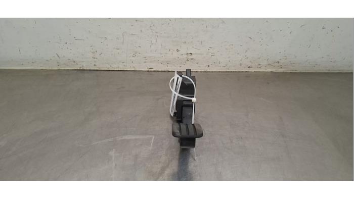 Pédale d'accélérateur Nissan Interstar