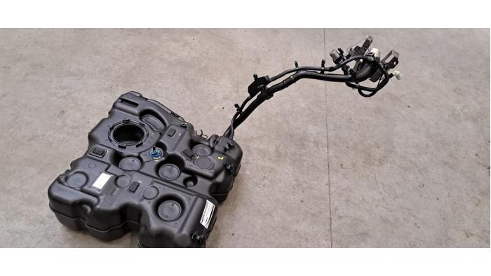 Réservoir de carburant Peugeot 5008