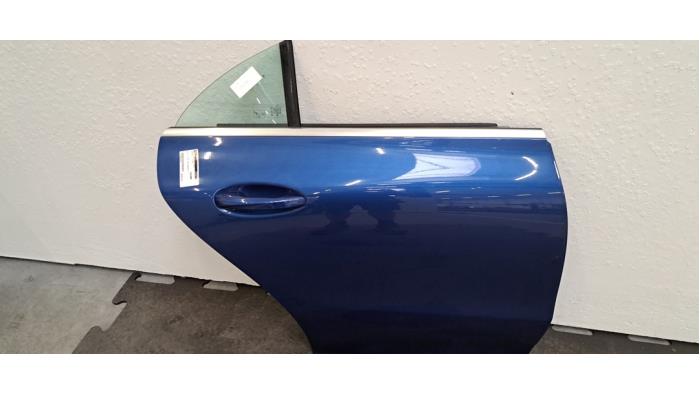 Portière 4portes arrière droite Mercedes CLA