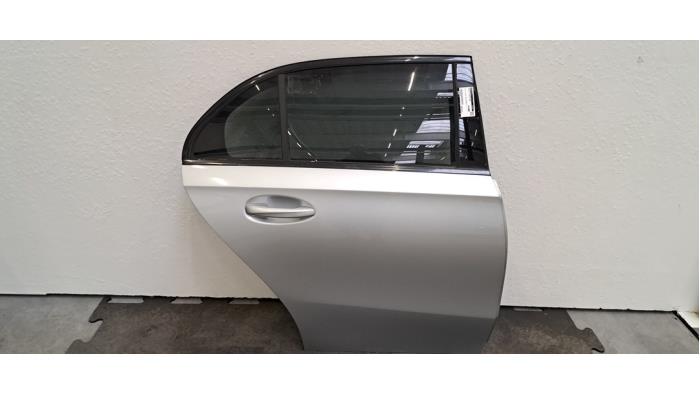 Portière 4portes arrière droite Mercedes A-Klasse