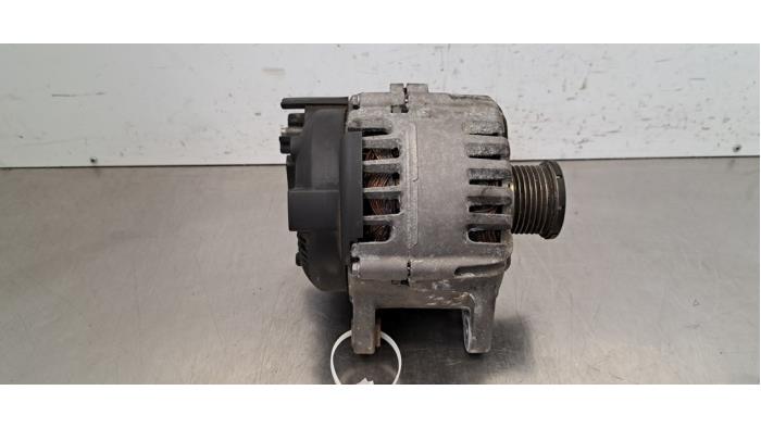Dynamo Renault Trafic
