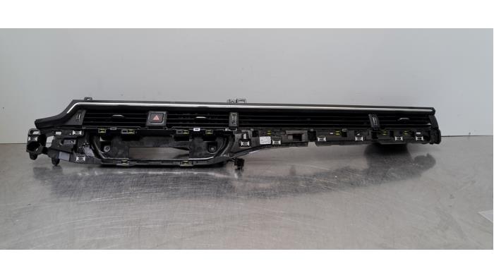 Grille aération tableau de bord Audi A4