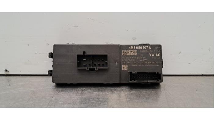 Module passage hayon Audi A4