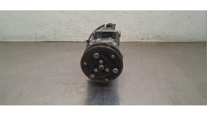 Pompe clim Nissan Juke