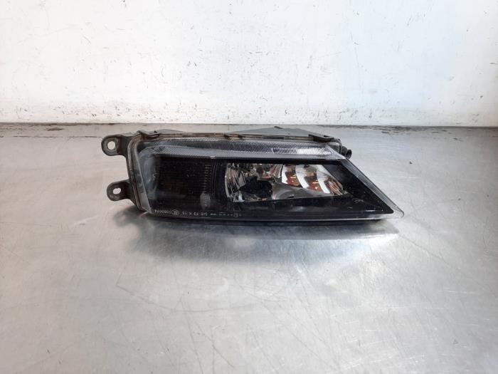Feu antibrouillard avant gauche Volkswagen Tiguan