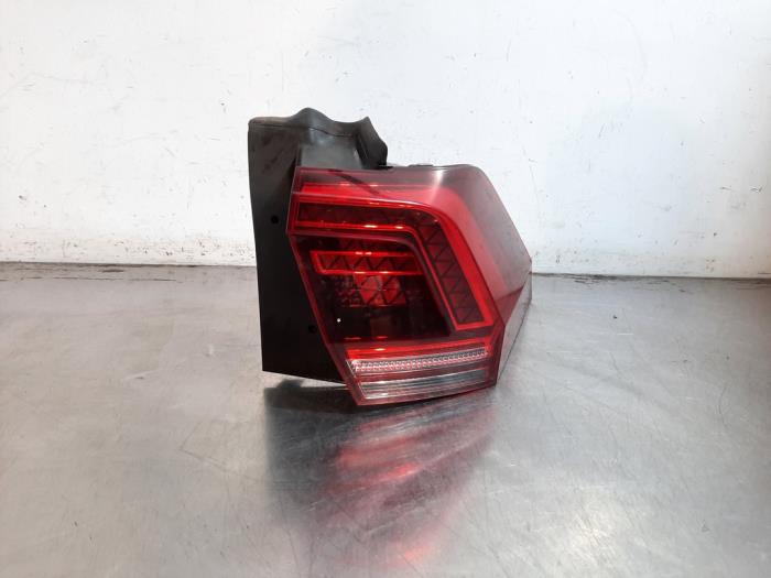 Feu arrière droit Volkswagen Tiguan