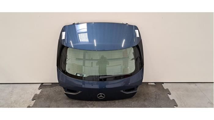 Hayon Mercedes CLA