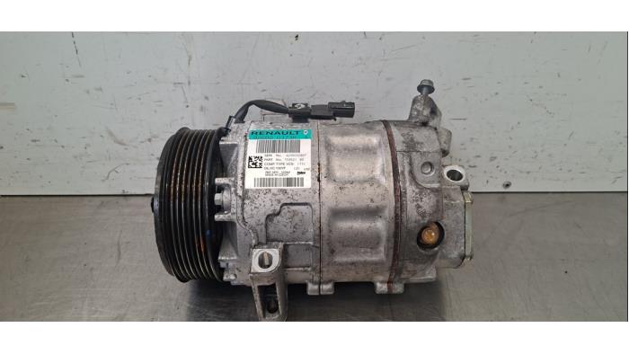 Pompe clim Renault Trafic