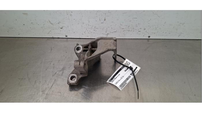 Support moteur Renault Megane