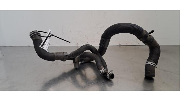 Tuyau radiateur Renault Megane