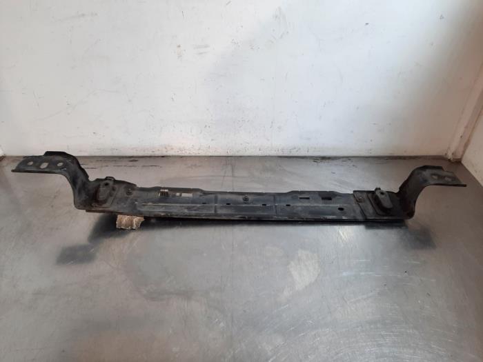 Barre radiateur Opel Combo
