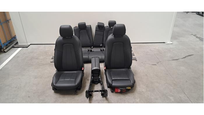 Kit revêtement (complet) Mercedes CLA